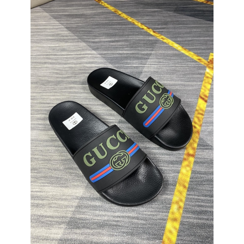 G*u*i slippers